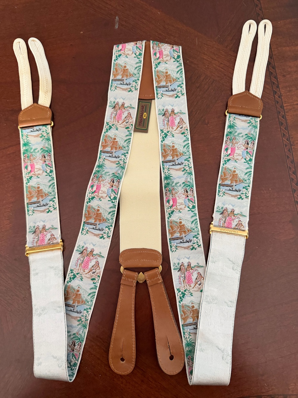 Vintage Limited Edition Trafalgar Silk Braces Collector’s Edition Hula VGUC READ